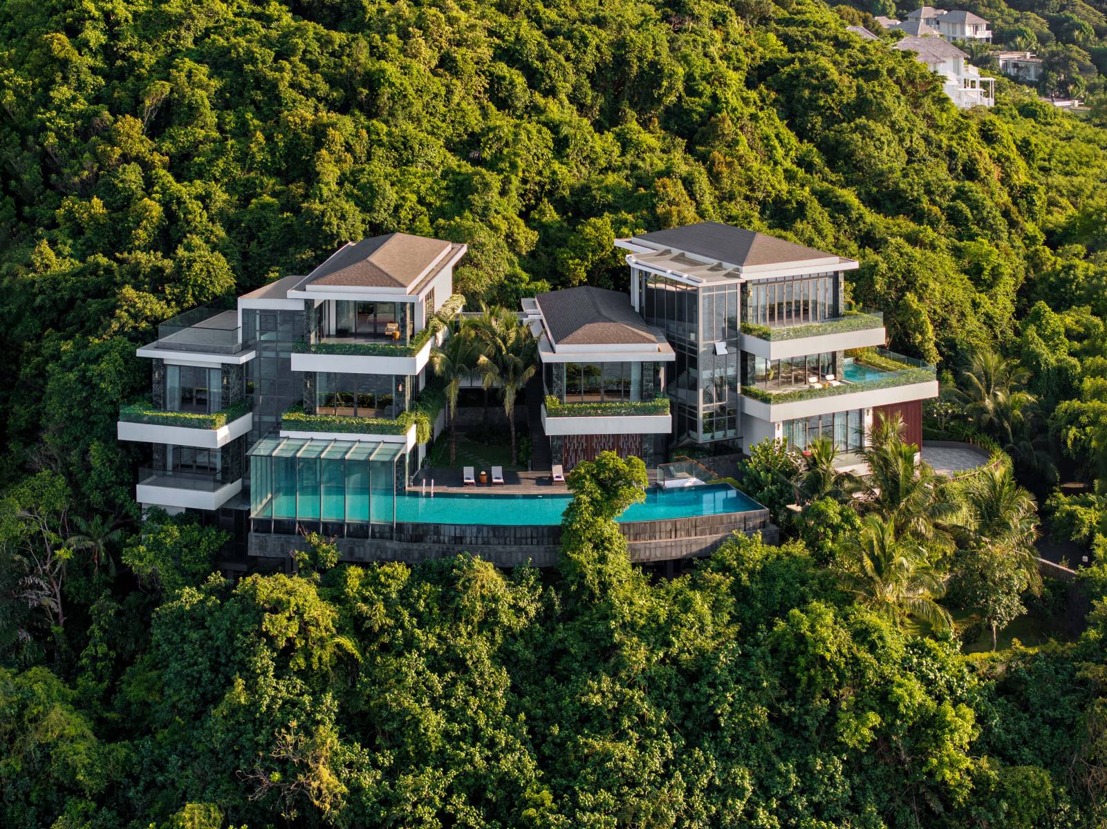 5-bedroom-presidential-retreat-pool-villa