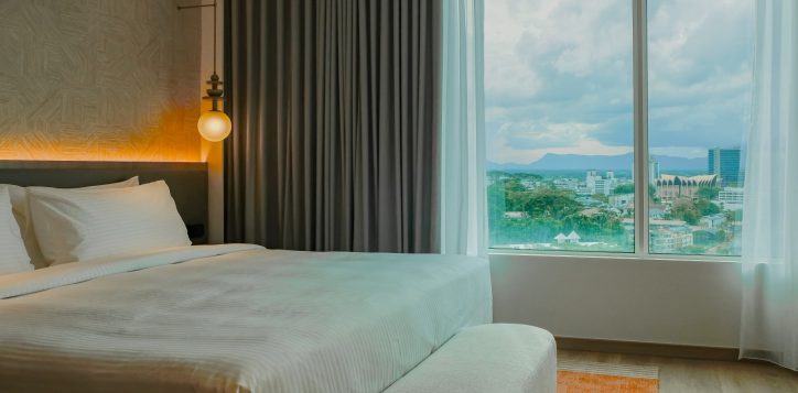 premium-deluxe-executive-king