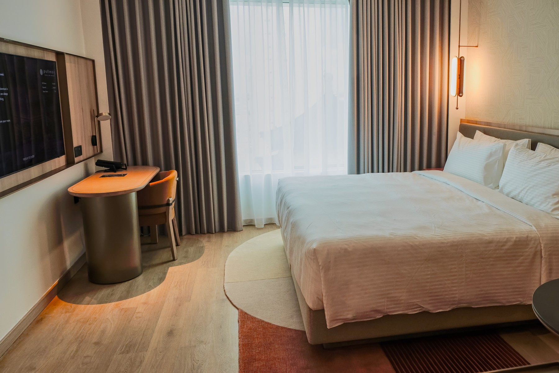 Pullman Kuching Deluxe Executive King