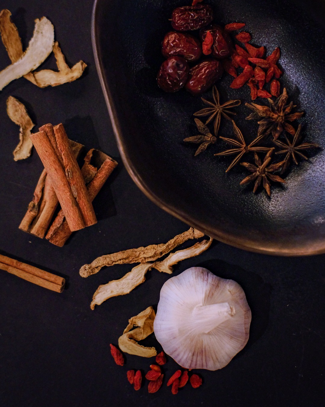 Nu Er Hong Introduction Menu