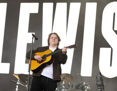 lewis-capaldi-world-tour