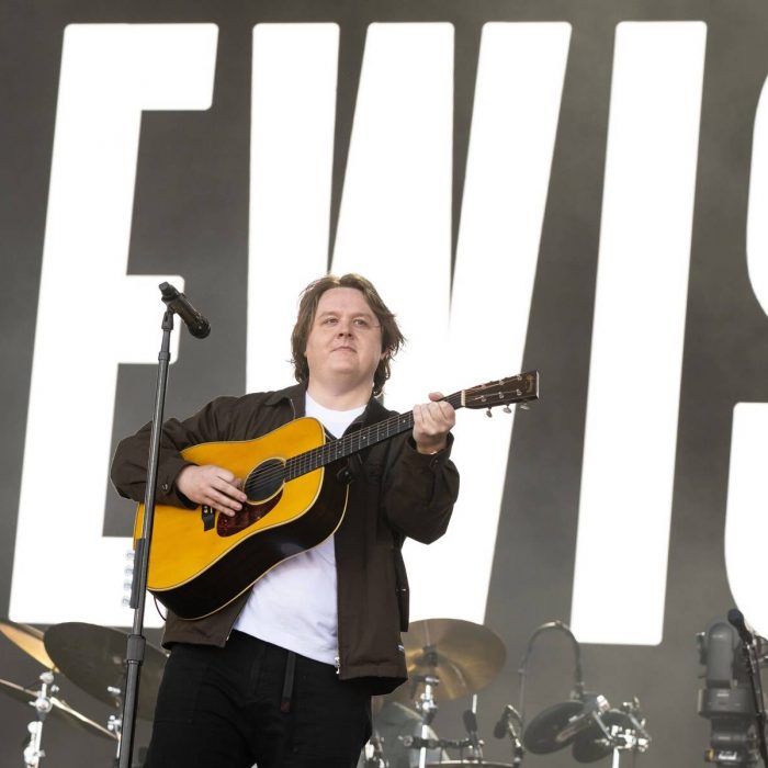 lewis-capaldi-world-tour