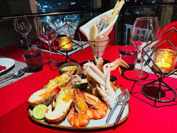 Mercure Hai Phong - International Buffet With Seafood