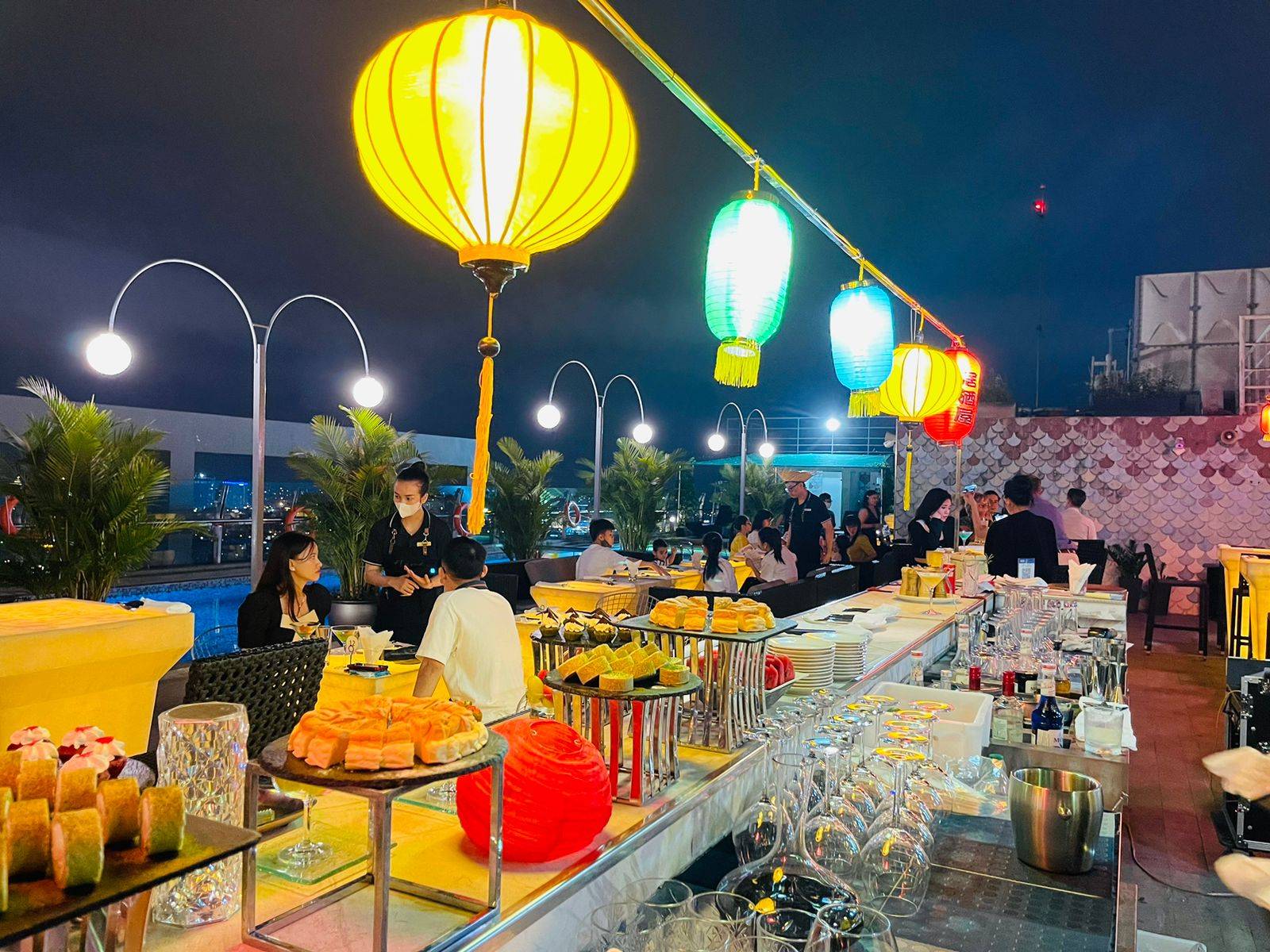 Mercure Hai Phong AN EXQUISITE PRIVATE PARTY BY THE POOL