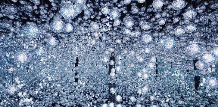 s-4_main_bubble-universe_white_01