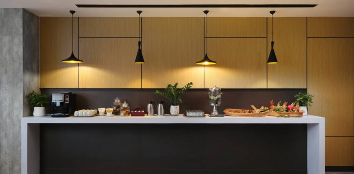 foyer-co-ffee-b-r-ea-k