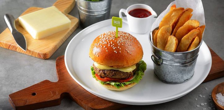 ANGUS-BEEF-BURGER.jpg