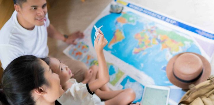 planning-family-vacation_1_11zon