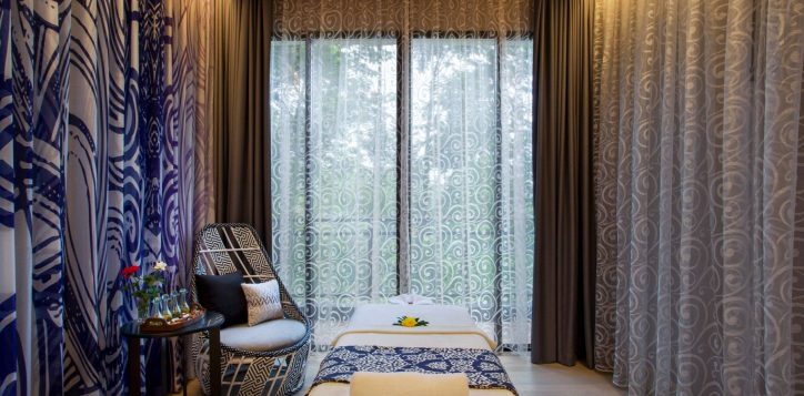 pullman-ciawi-spa-treatment-room