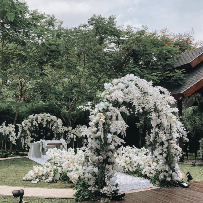 exquisite-choice-for-your-dream-wedding-venue-at-pullman-ciawi