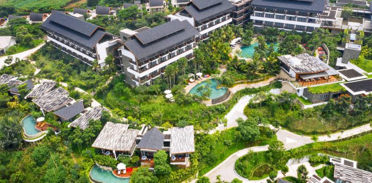 pullman-ciawi-nominated-for-the-world-luxury-hotel-awards-world-luxury-spa-awards-2025