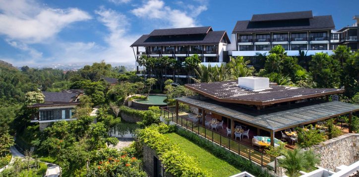 january-seen-beyond-the-ordinary