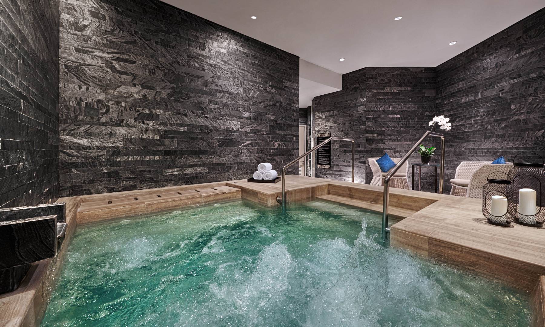 Staycation at Pullman Ciawi rooms