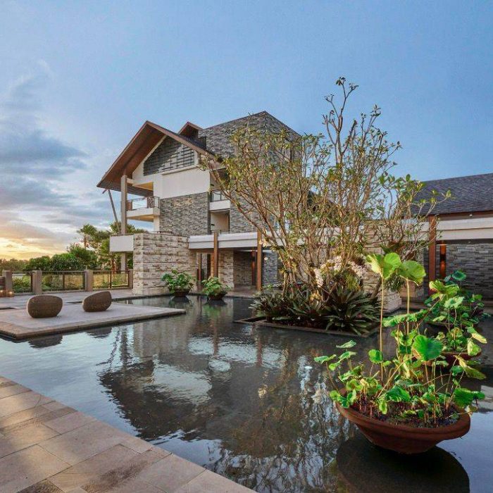 your-weekday-elevated-at-pullman-ciawi-vimala-hills