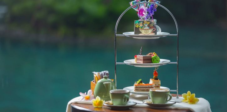 afternoon-tea-alice