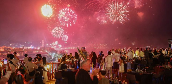 new-years-countdown-phuket-2026-casino-royale-night