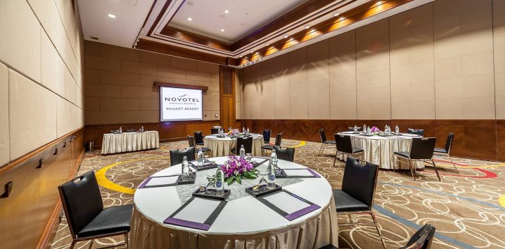 phuket-meeting-rooms-in-hotels-designed-for-business-travel