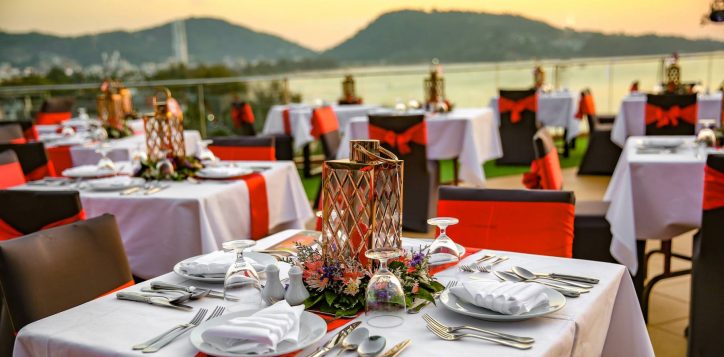 christmas-dinner-in-phuket-celebrate-christmas-eve