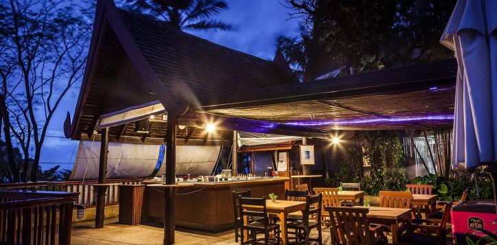 discover-the-best-patong-restaurants-at-novotel-phuket-resort