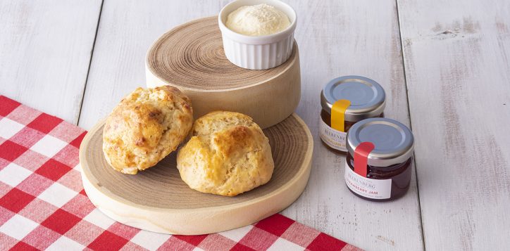 thelounge_swiss_afternoon_tea_scones