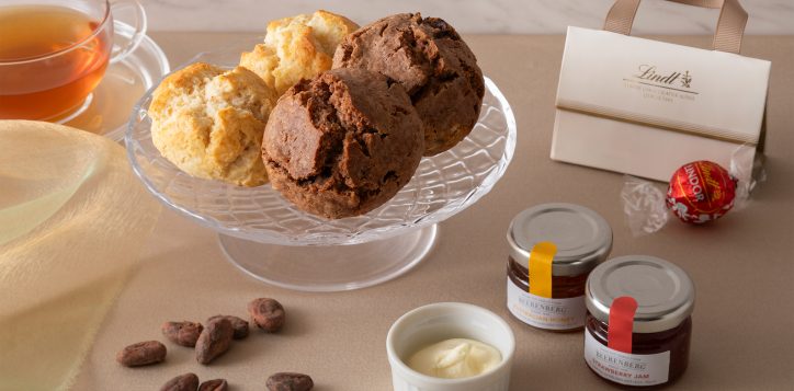 the_lounge_hearty_afternoon_tea_with_lindt_chocolate_scone_retouch
