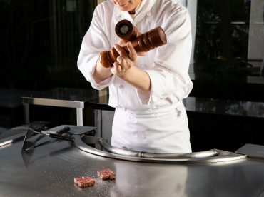 鉄板焼 「みなみ」 | スイスホテル南海大阪 | 難波