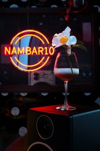 nambar10-retro-bar