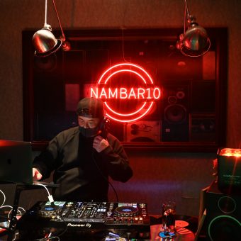 nambar10-retro-night