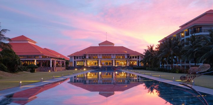 pullman-danang-exterior