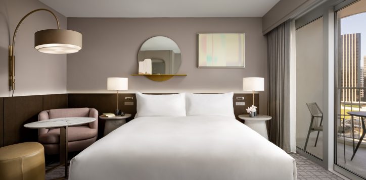 fairmont-la-century-plaza-fairmont-king-guest-room