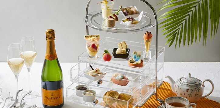 theloung_afternoon_tea_veuve_clicquot_in_box_landscape