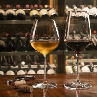 shun-wine-dine-happy-hour