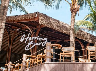 herring-bar