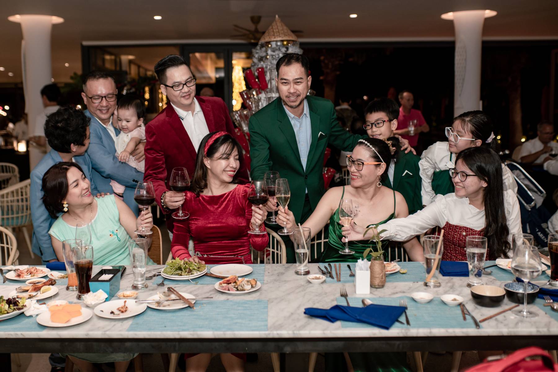 %ed%81%ac%eb%a6%ac%ec%8a%a4%eb%a7%88%ec%8a%a4-%ec%9d%b4%eb%b8%8c-%eb%b7%94%ed%8e%98-%eb%94%94%eb%84%88