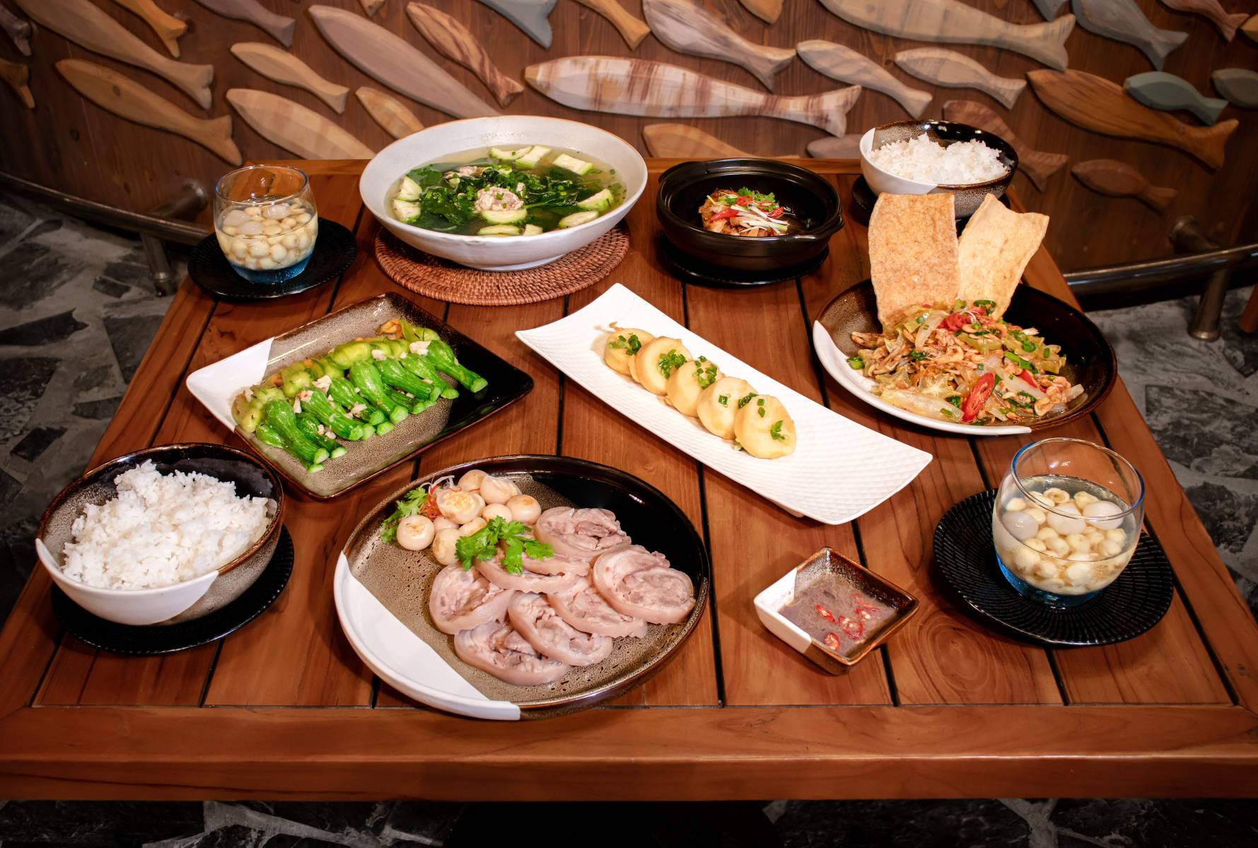 traditional-vietnamese-set-menu