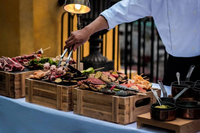 buffet-xien-nuong-chu-nhat