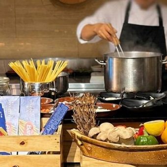 dinner-feast-international-buffet