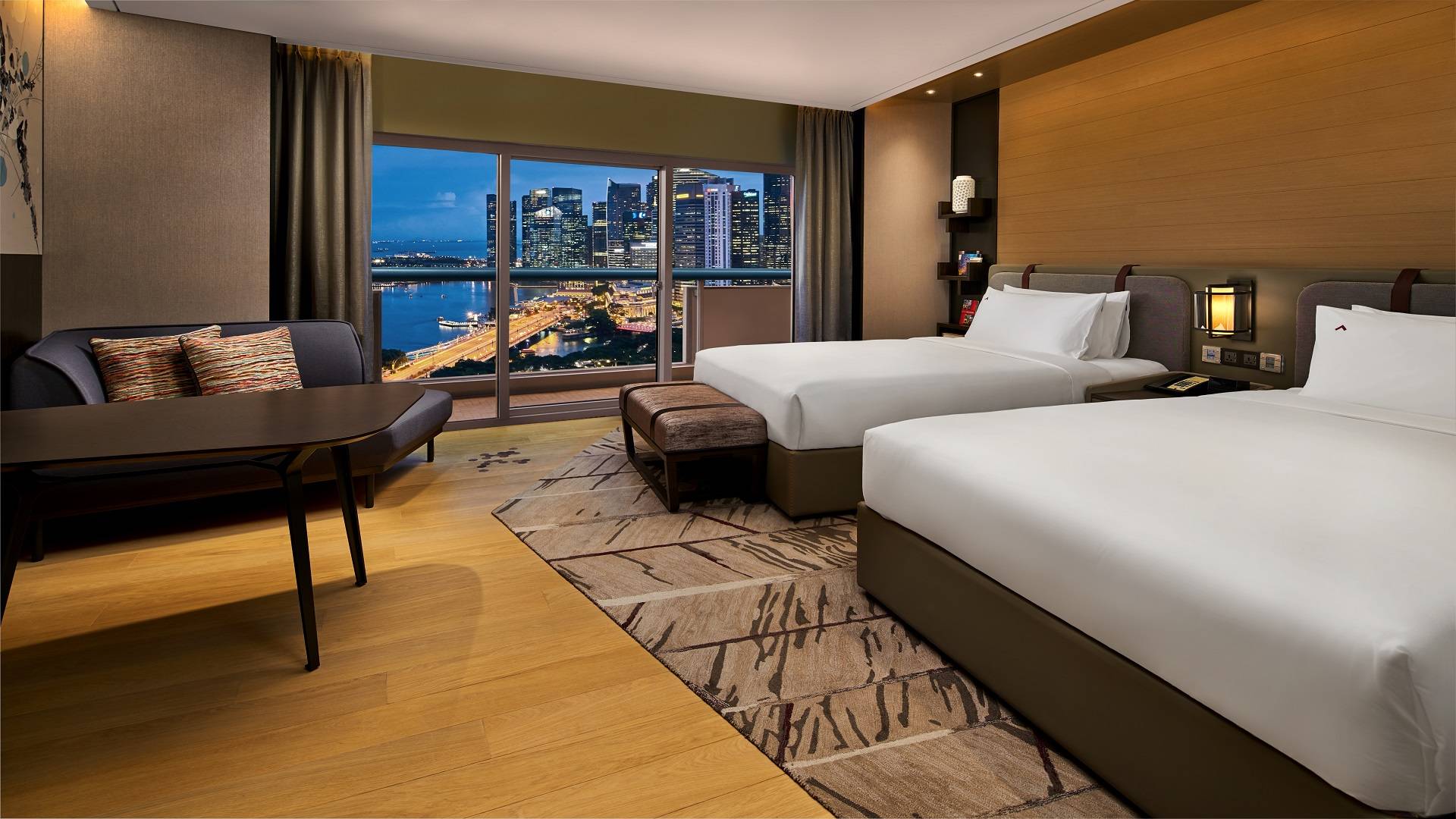 Premier Harbour View Room | Swissotel The Stamford Singapore