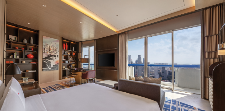 swissotel-the-stamford-singapore-presidential-suite