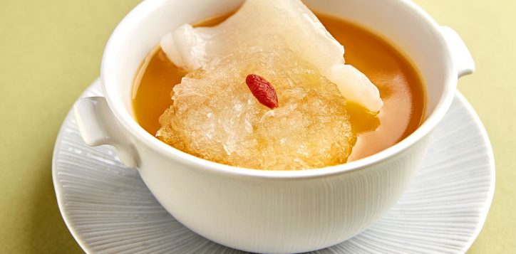 chefs-superior-consomme-fish-maw-birds-nest