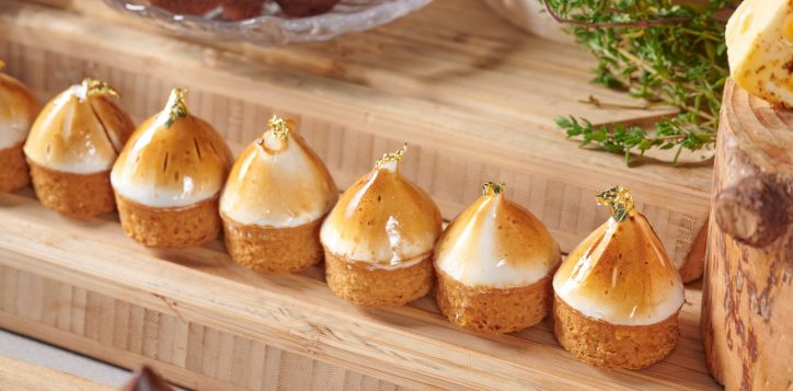 swiss-meringue-lemon-pie
