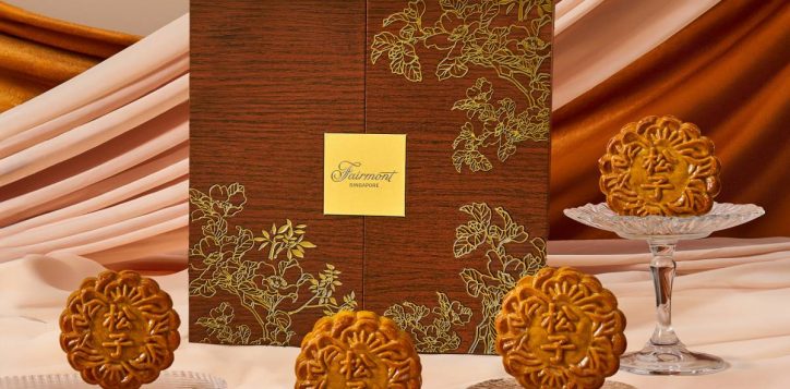 baked-mooncakes-pine-nuts-pumpkin-4-piece