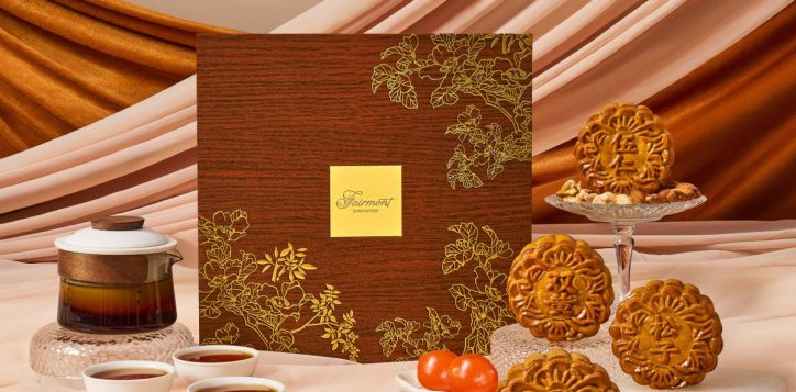 baked-mooncakes-premium-set-w-exquisite-tea-set