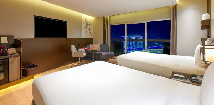 swiss-prestige-marina-bay_twin_night
