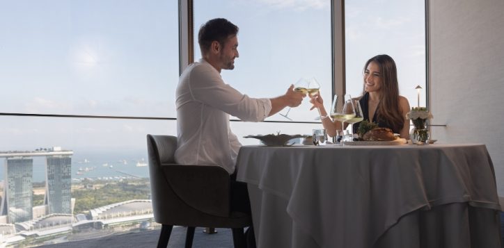 singapore-swissotel-the-stamford-restaurant-jaan-couple-food-drink-wine-2023-02