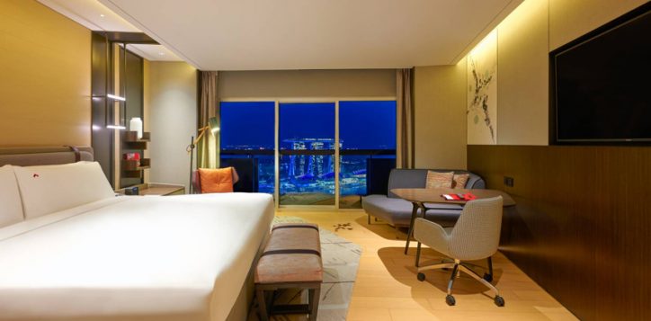 enjoy-exclusive-sg60-hotel-deals-at-swisso%cc%82tel-the-stamford-singapore_