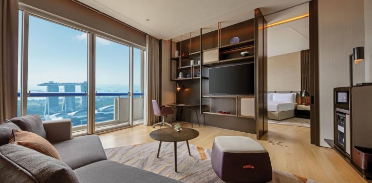 crest-marina-bay-king-room-with-mbs-view-living-room-using-existing-shot-with-stripped-in-mbs-view