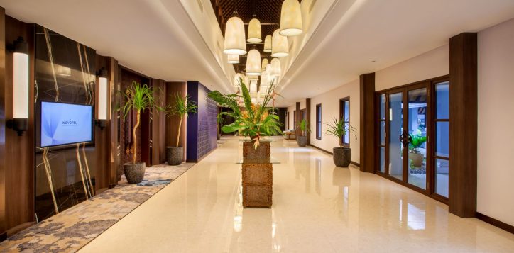 13-foyer-grand-ballroom-novotel28362-min