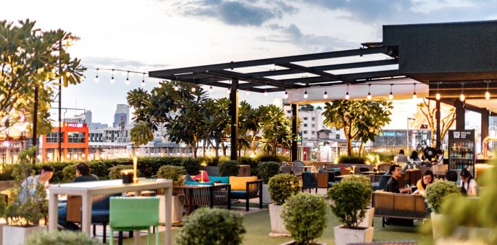 212-rooftop-bar-garden