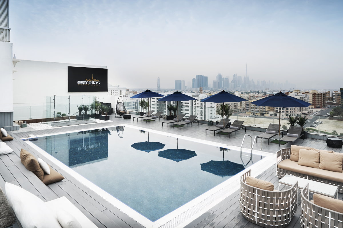 rooftop-swimming-pool
